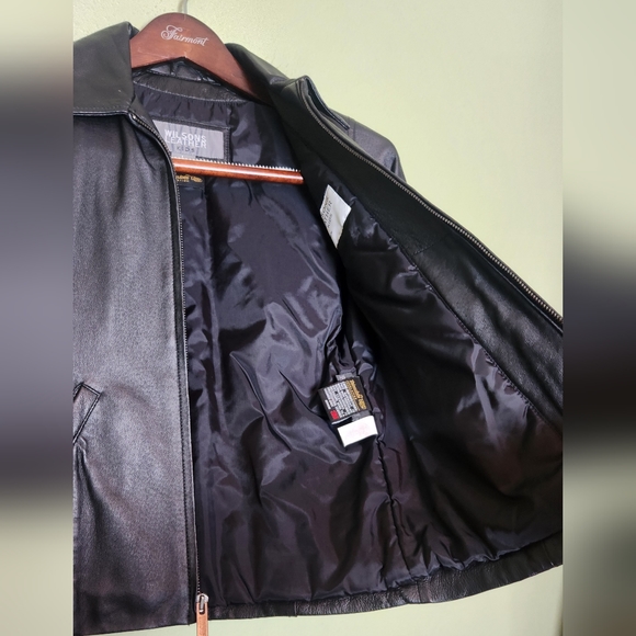 Wilson's Leather Boys Jacket Size Large would fit size 8 boys - Picture 2 of 6